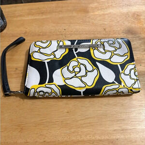 Betsy‎ Johnson wallet